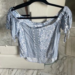 cute top great with jeans longer in the back navy cut out sleeves